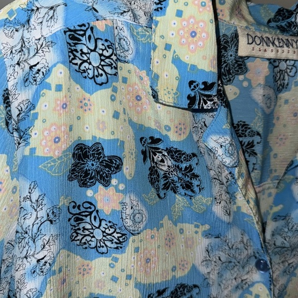DonnKenny-Vintage Women’s Blue Floral Sleeve Button Down Shirt Size Large - Picture 5 of 12